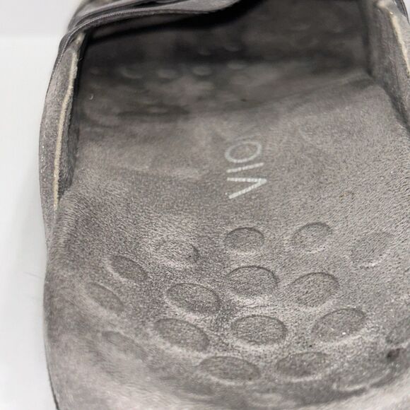 Vionic Clair Mules Sandals Womens 8 Slip On Gray Suede Flat Arch Support Comfort - Picture 6 of 16
